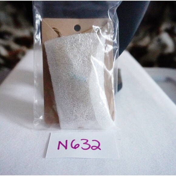 Wire Wrapped Arrowhead Pendant Necklace Gold Tone - Picture 6 of 7